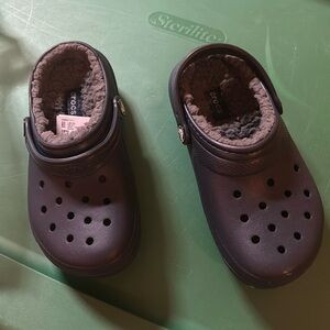 NWT Crocs classic lined clog kids size 13